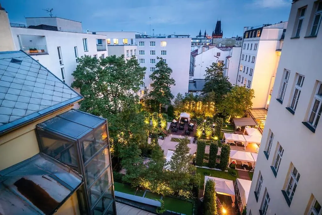 شقة 5Br+2Bath Old Town Loft Luxe Brickhouse, A/C براغ 0*,  جمهورية التشيك